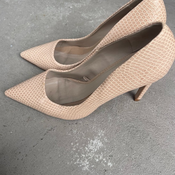 ZARA blush snakeskin pumps - 37 - Picture 3 of 7